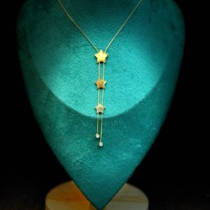 Photo 5988053184179981235 y