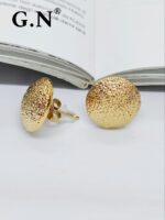 Photo 5989810315430315571 y