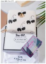 Photo 6005814042180046523 y