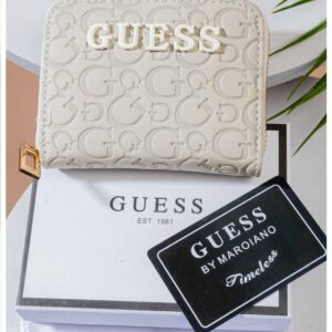 Photo 6005814042180046836 y