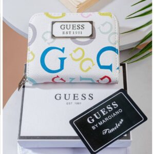 Photo 6005814042180046848 y