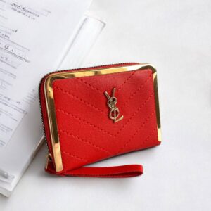 Photo 6019510877570582920 y