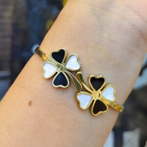 Photo 6021459328139118893 y