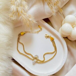 Photo 6023910783802526511 y