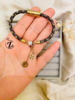 Photo 6025997695526751670 y