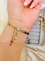 Photo 6025997695526751674 y