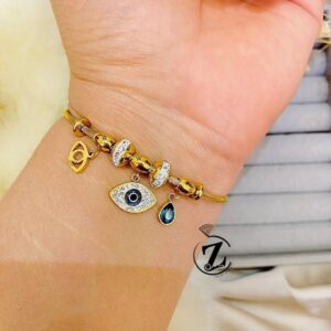 Photo 6025997695526751721 y