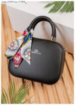 Photo 6028319078105598313 y