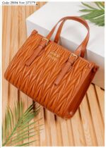 Photo 6028319078105598348 y