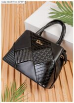 Photo 6028319078105598416 y