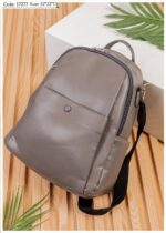 Photo 6028319078105598462 y