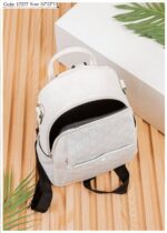 Photo 6028319078105598475 y