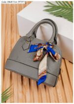 Photo 6028319078105598497 y