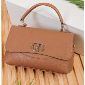 Photo 6028319078105598535 y