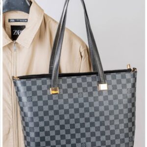 Photo 6028518532091859096 y