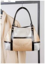 Photo 6028518532091859110 y