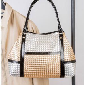 Photo 6028518532091859110 y