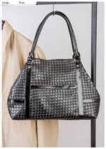 Photo 6028518532091859111 y