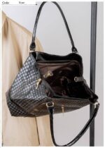 Photo 6028518532091859114 y