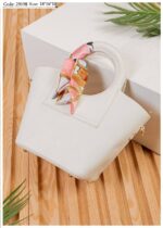 Photo 6028535699076140310 y