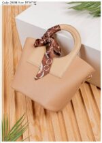 Photo 6028535699076140311 y