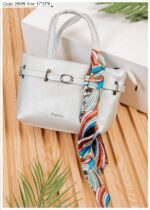 Photo 6028535699076140330 y