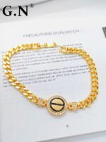 Photo 6030876095475204531 y