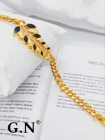 Photo 6030876095475204548 y