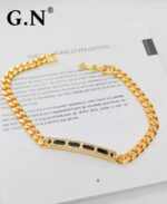 Photo 6030876095475204551 y (1)