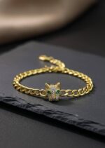 Photo 6037360804606184553 y