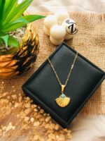 Photo 6046398244721904162 y