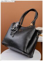 Photo 6048895824042855576 y