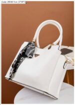 Photo 6048895824042855581 y