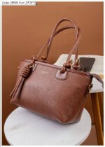 Photo 6048895824042855615 y