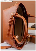 Photo 6048895824042855621 y