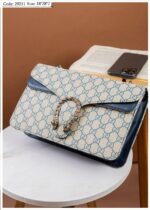 Photo 6048895824042855628 y