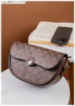 Photo 6048895824042855647 y