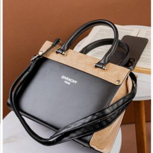 Photo 6048895824042855652 y