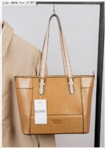 Photo 6048895824042855696 y