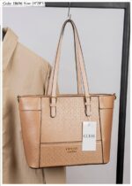 Photo 6048895824042855697 y