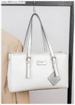 Photo 6048895824042855720 y