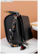 Photo 6048895824042855746 y