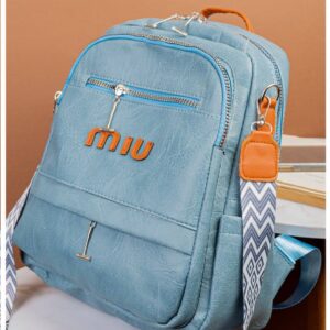 Photo 6048895824042855748 y