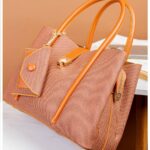 Photo 6048895824042855759 y