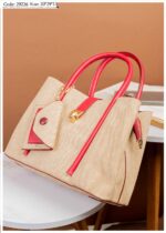 Photo 6048895824042855761 y