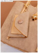 Photo 6048895824042855764 y