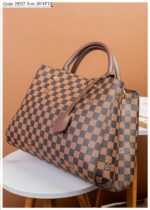 Photo 6048895824042855772 y