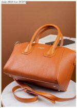 Photo 6048895824042855798 y