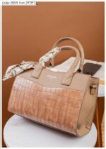 Photo 6048895824042855805 y