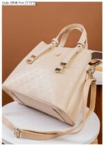 Photo 6048895824042855824 y